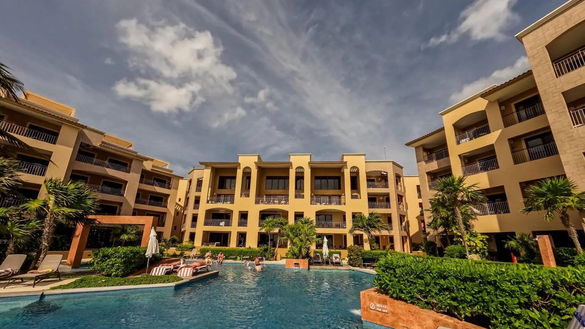 Appartement Beachfront Chic At El Faro Resort Playa del Carmen