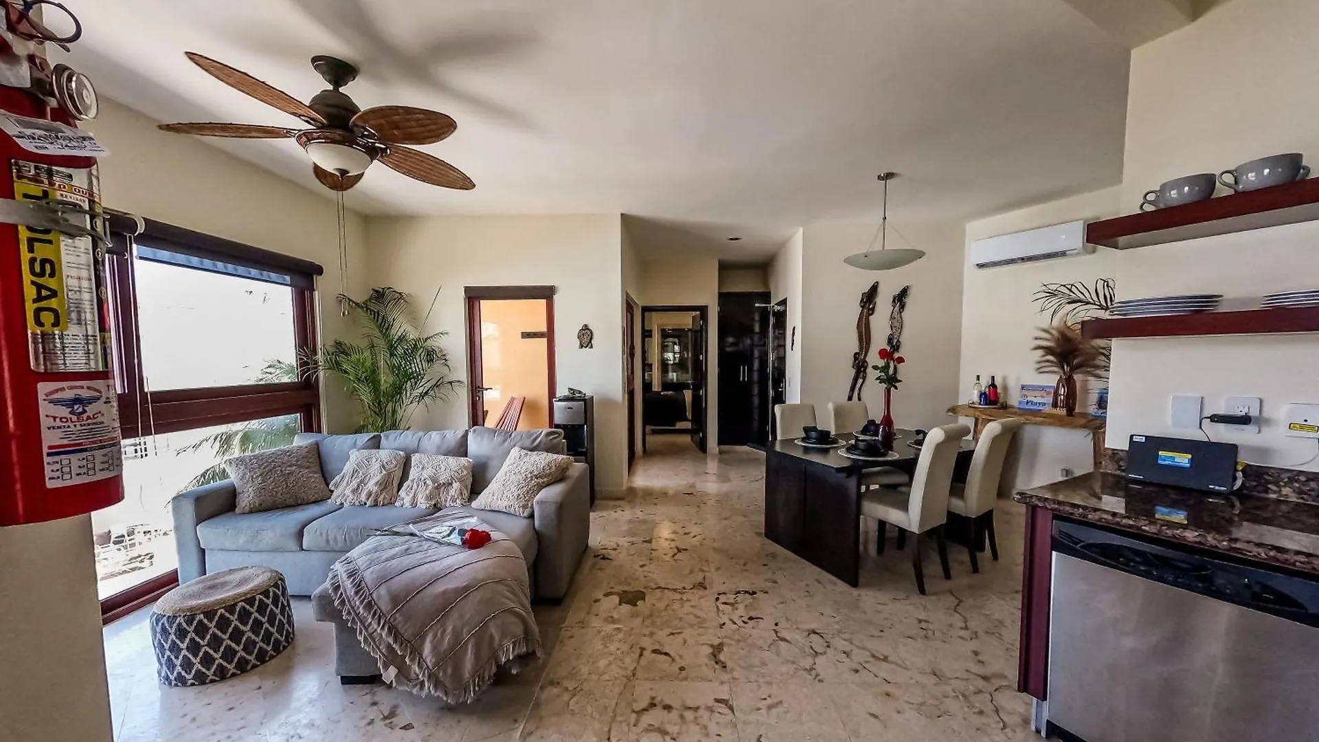 Beachfront Chic At El Faro Resort Playa del Carmen Appartement